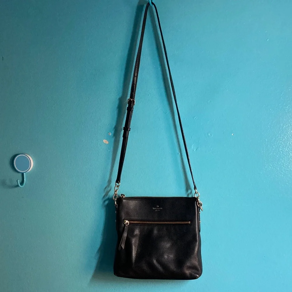 Kate Spade Melisse Black Leather Crossbody Bag 9” X 10” Zipper Top